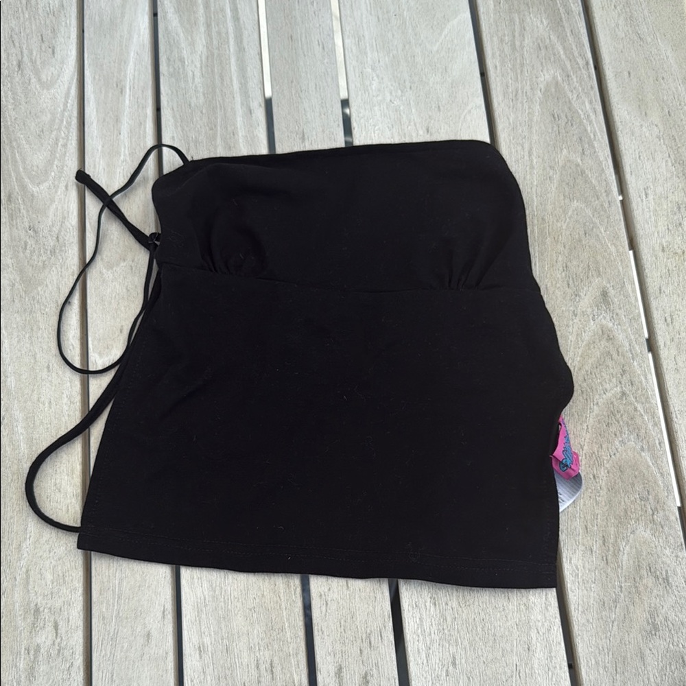 Edikted black top